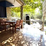 Robinzonska Kuca Doca * Μούρτερ