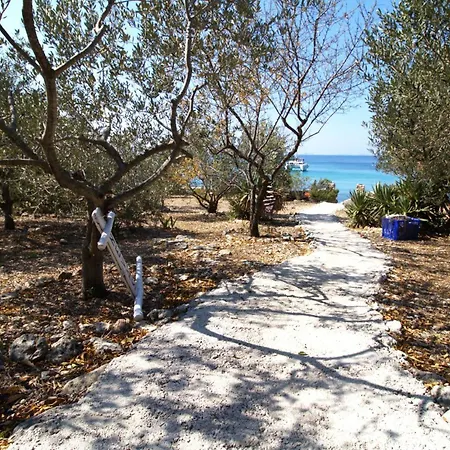 Tatil Evi Robinzonska Kuca Doca *