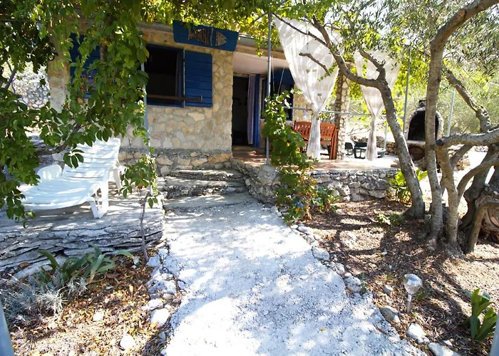 Vikendica Robinzonska Kuca Doca