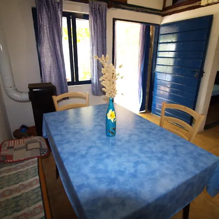 Prázdninový dům Robinzonska Kuca Doca