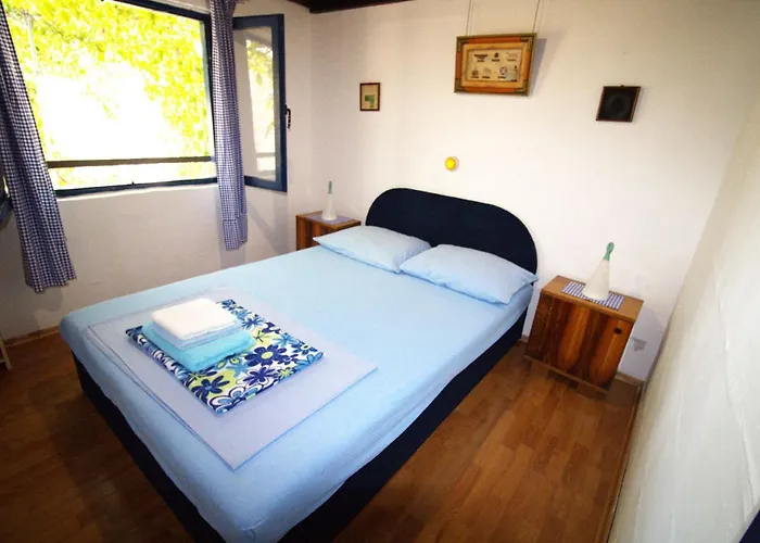 Robinzonska Kuca Doca Сasa de vacaciones *