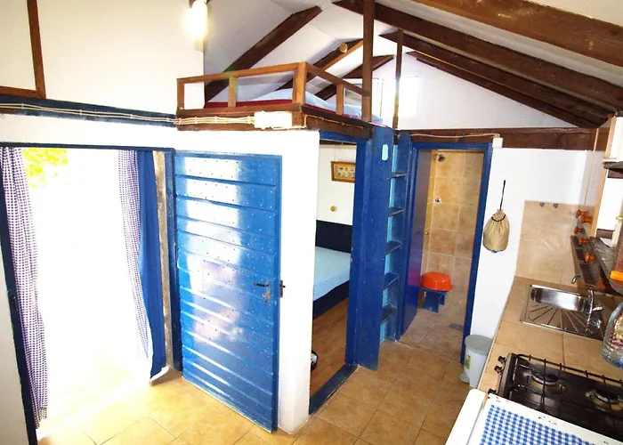 Сasa de vacaciones Robinzonska Kuca Doca Murter